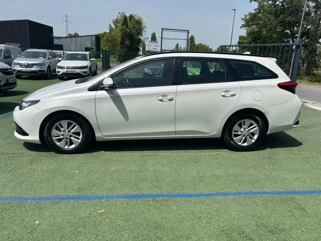 Toyota Auris II Touring Sports