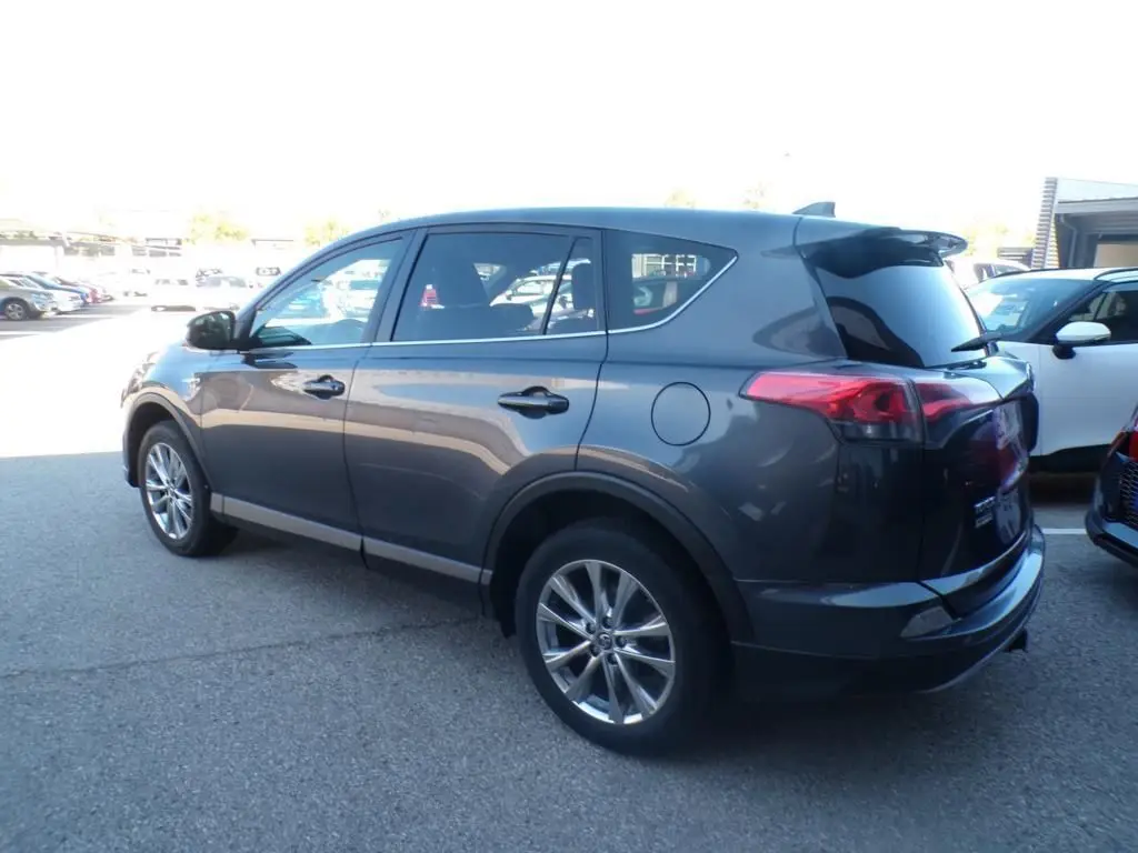 TOYOTA RAV 4 IV